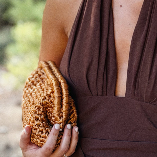 Bolso de mano para fiesta tipo clunch 