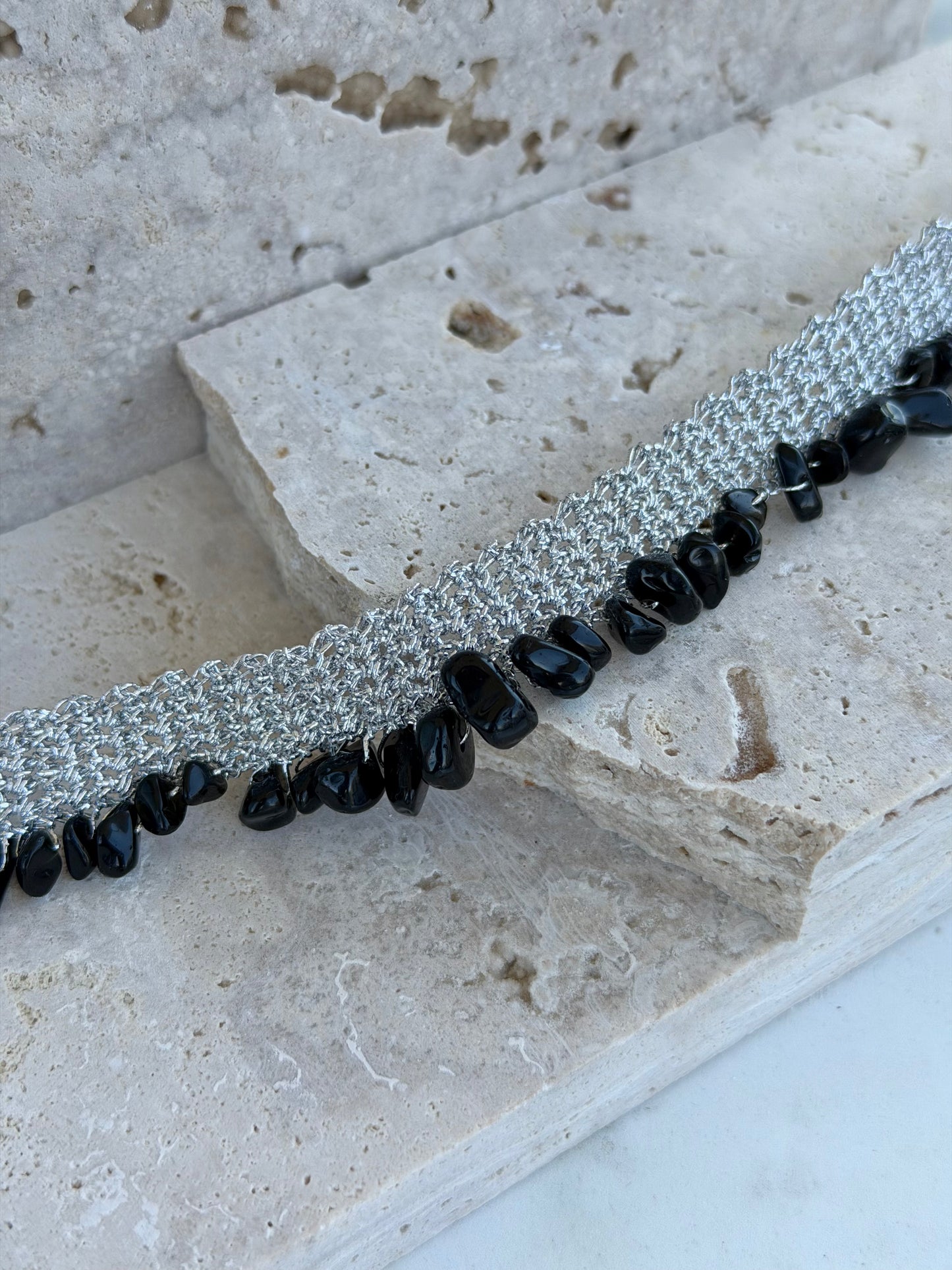 collar plateado minimalista elegante mujer Odelia Chile